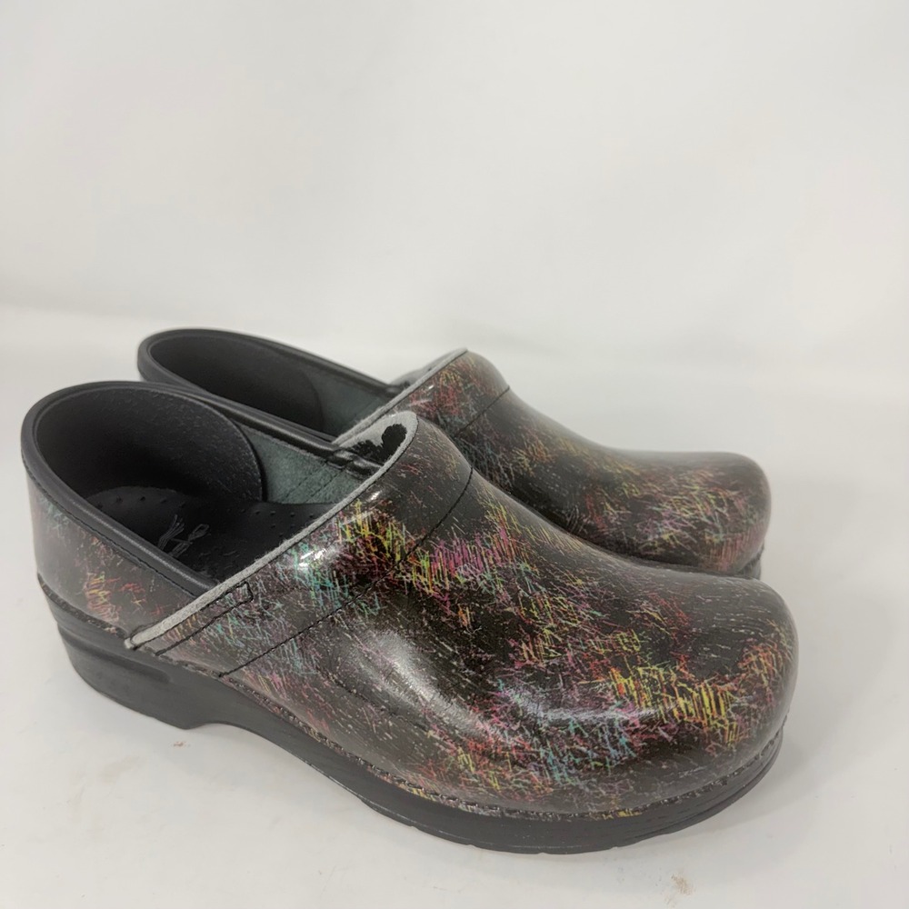 Dansko Professional Clogs Womens 39 Black Multi Color Scribble Patent Leather
